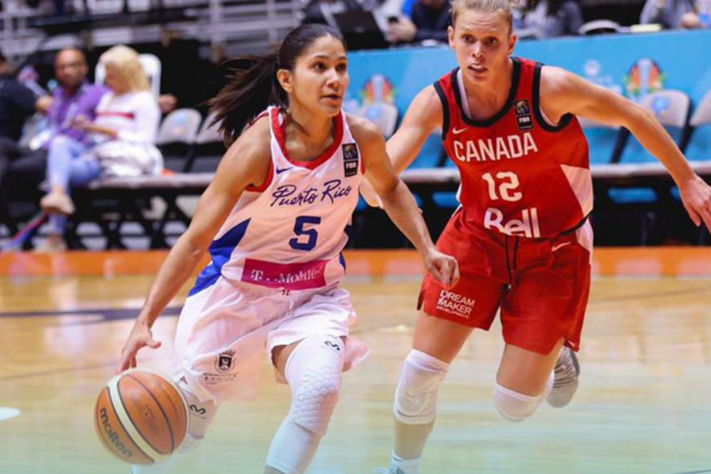 Pamela Rosado en juego ante Canadá en AmriCup 2019
