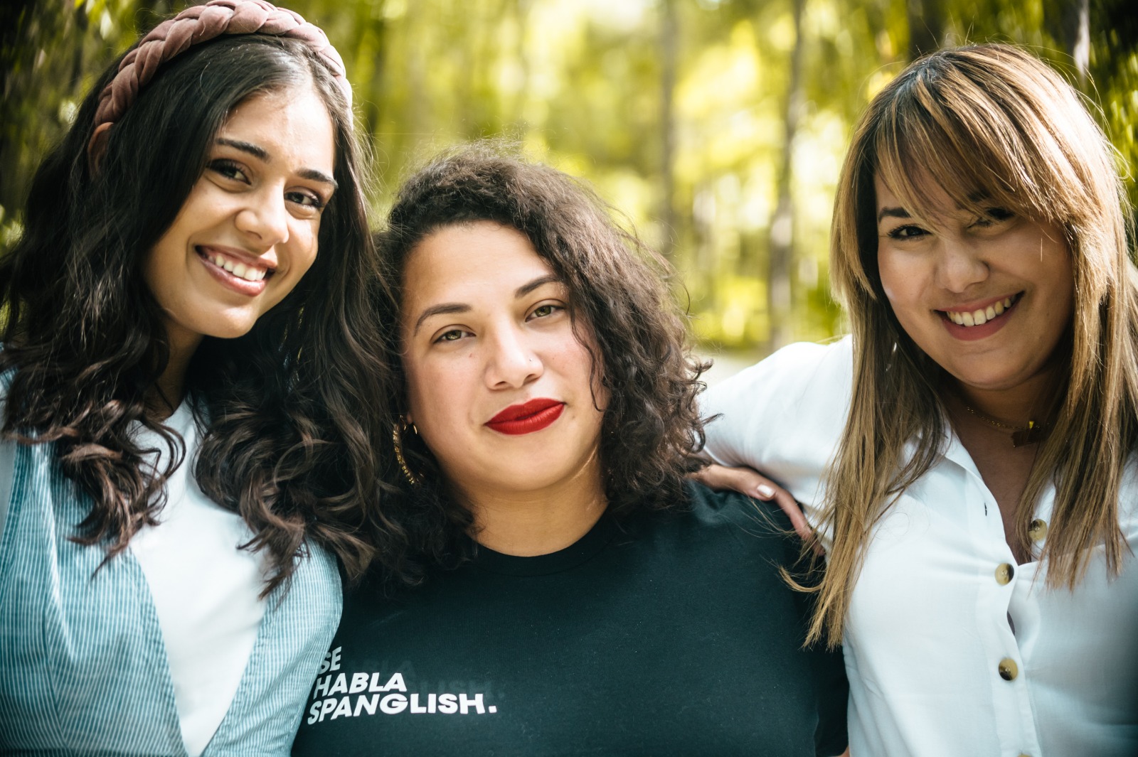 Tres puertorriqueñas conversan todos los sábados de feminismo, balance y justicia por La Mega 97.1 FM, en Orlando, Florida, en Jevas Combativas.